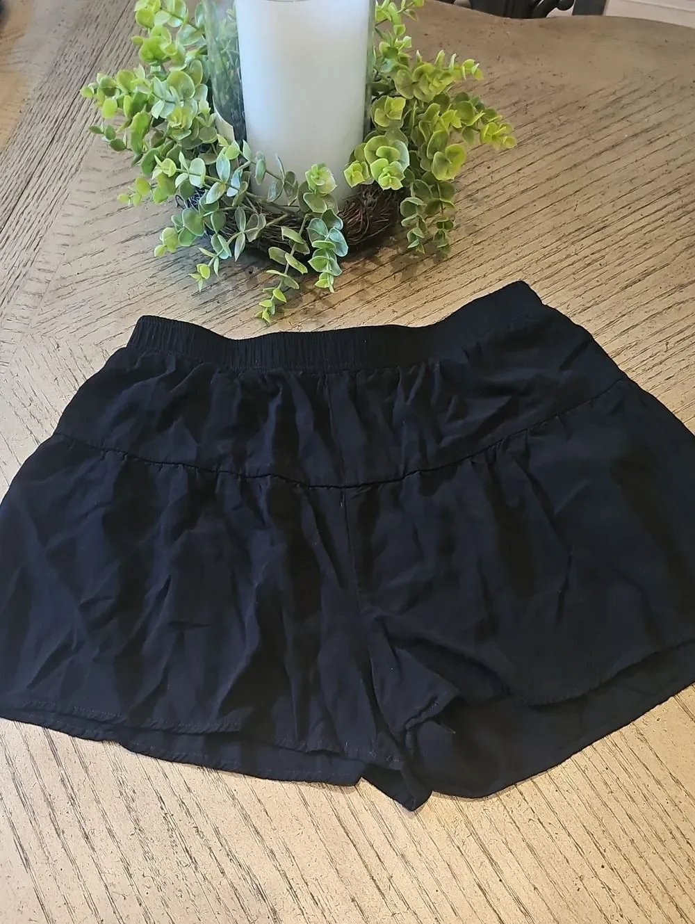 Women’s Black Elastic Waist Flowy Shorts